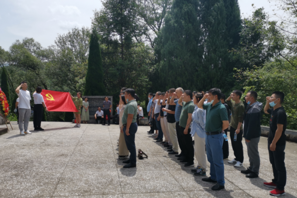 路橋局黨總支主題黨日活動(dòng)  —組織赴萬(wàn)載湘鄂贛革命根據地參觀(guān)學(xué)習